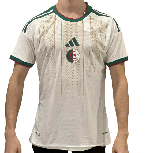 Maillot de l’Équipe Nationale – Blanc, Vert & Doré